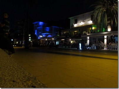 Promenade von Port de Soller bei Nacht